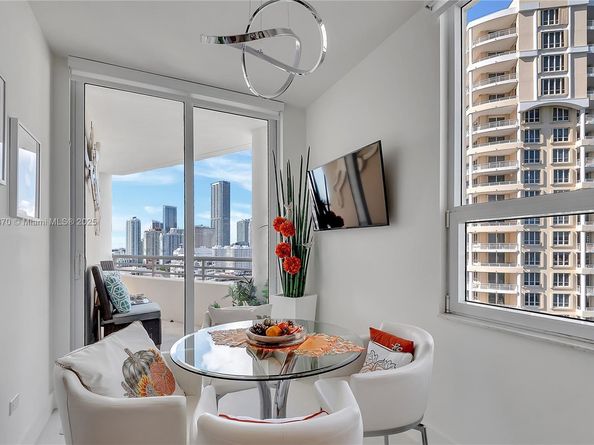 848 Brickell Key Dr 1906, Miami FL 33131