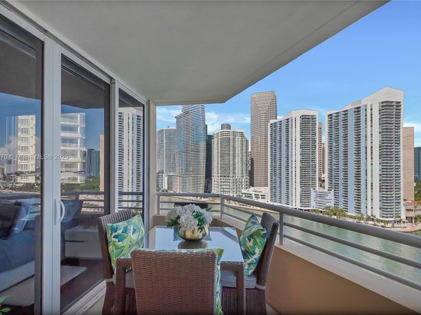 848 Brickell Key Dr 1906, Miami FL 33131