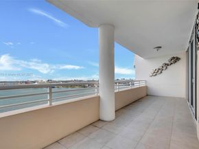848 Brickell Key Dr 1906, Miami FL 33131