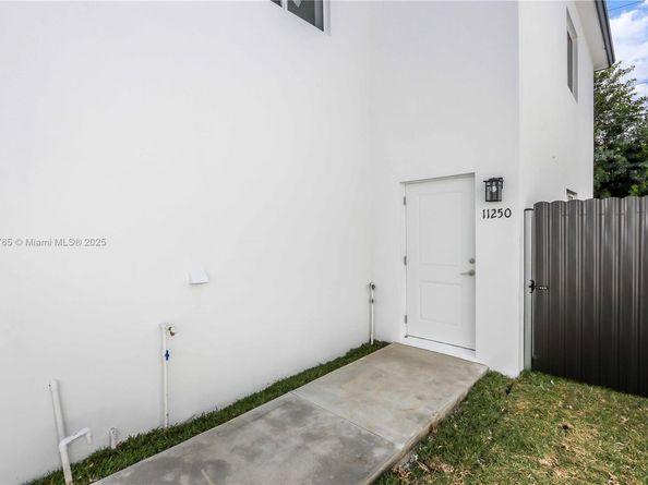 11246 SW 187th St, Miami FL 33157
