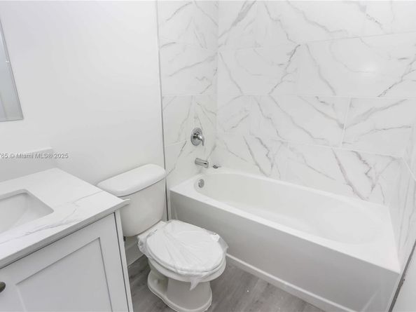 11246 SW 187th St, Miami FL 33157