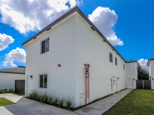 11246 SW 187th St, Miami FL 33157