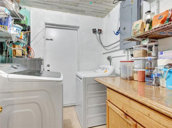 1140 NW 127th St, North Miami FL 33168