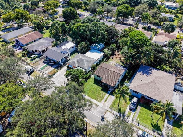 1140 NW 127th St, North Miami FL 33168