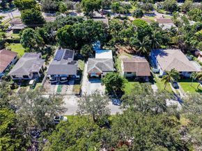 1140 NW 127th St, North Miami FL 33168