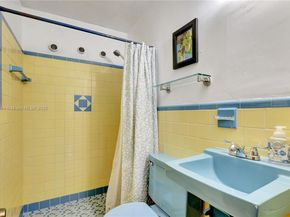 1140 NW 127th St, North Miami FL 33168