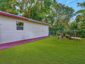 1140 NW 127th St, North Miami FL 33168