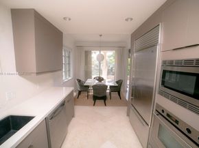 19227 Fisher Island Dr 19227, Miami Beach FL 33109