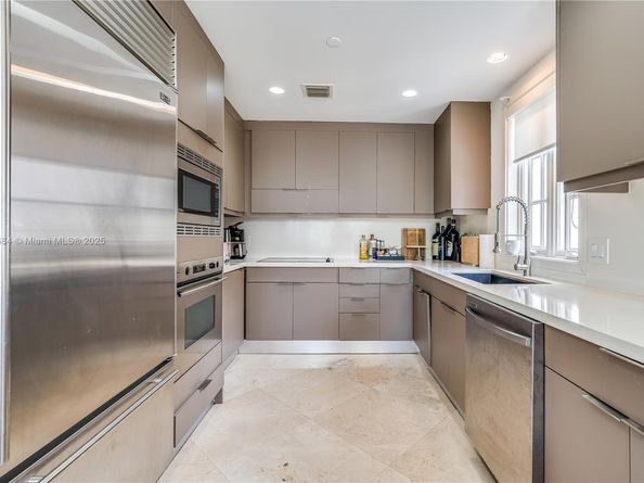19227 Fisher Island Dr 19227, Miami Beach FL 33109