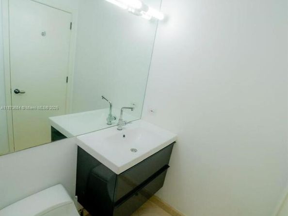 19227 Fisher Island Dr 19227, Miami Beach FL 33109