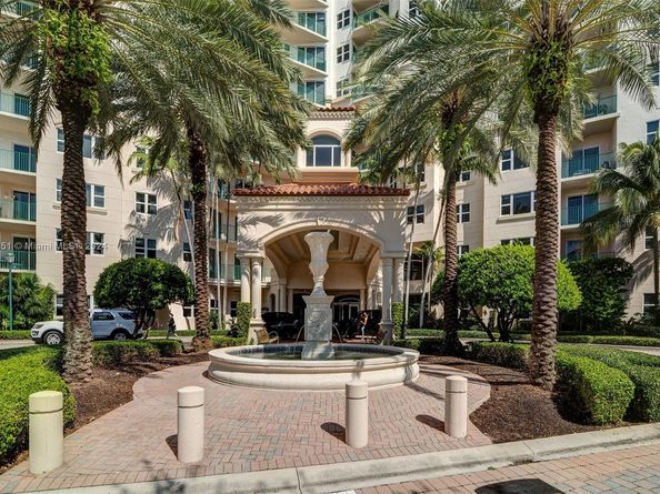 19900 E Country Club Dr 610, Aventura FL 33180