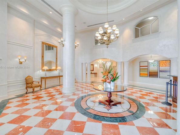 19900 E Country Club Dr 610, Aventura FL 33180