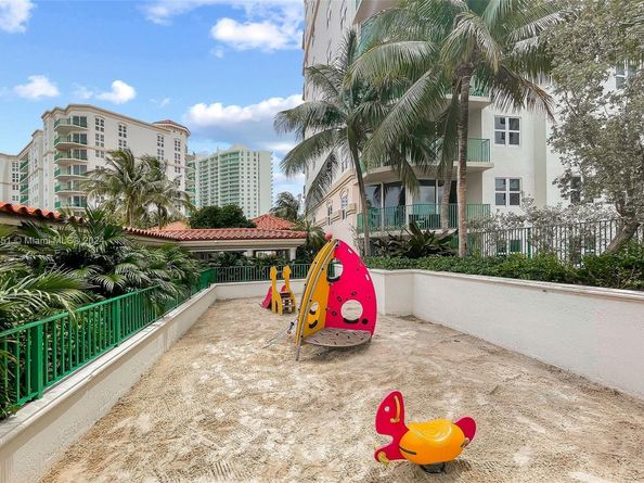 19900 E Country Club Dr 610, Aventura FL 33180
