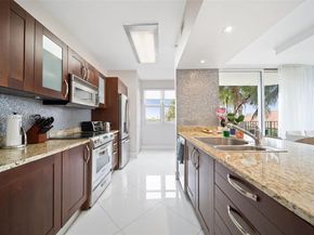 19900 E Country Club Dr 610, Aventura FL 33180