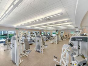 19900 E Country Club Dr 610, Aventura FL 33180
