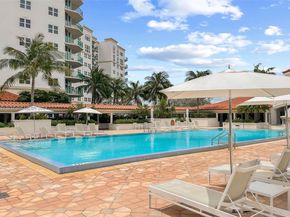 19900 E Country Club Dr 610, Aventura FL 33180