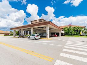 12550 SW 15th St 302E, Pembroke Pines FL 33027