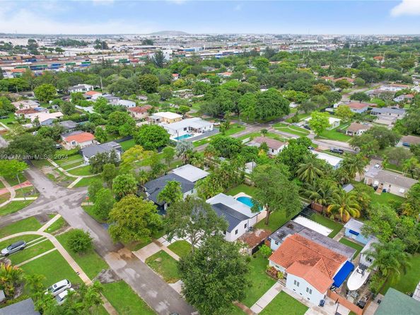 1161 Plover Ave, Miami Springs FL 33166