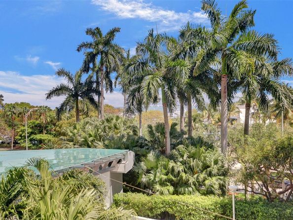 2627 S Bayshore Dr 506, Coconut Grove FL 33133