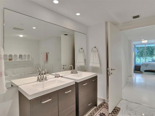 2627 S Bayshore Dr 506, Coconut Grove FL 33133
