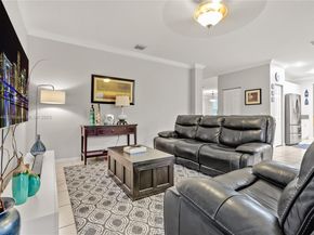 1065 Nandina Dr, Weston FL 33327