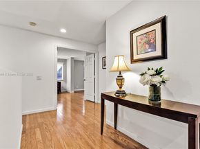 1065 Nandina Dr, Weston FL 33327