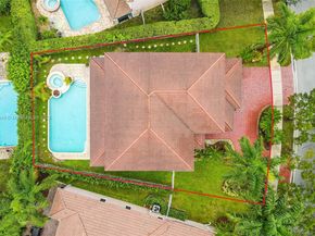 1065 Nandina Dr, Weston FL 33327