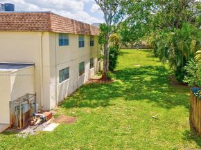 4835 NW 9th Dr 4835, Plantation FL 33317