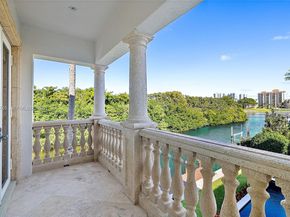 849 Harbour Isle Pl, North Palm Beach FL 33410