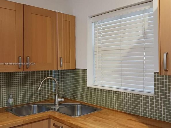 3815 Cocoplum Cir 3584, Coconut Creek FL 33063