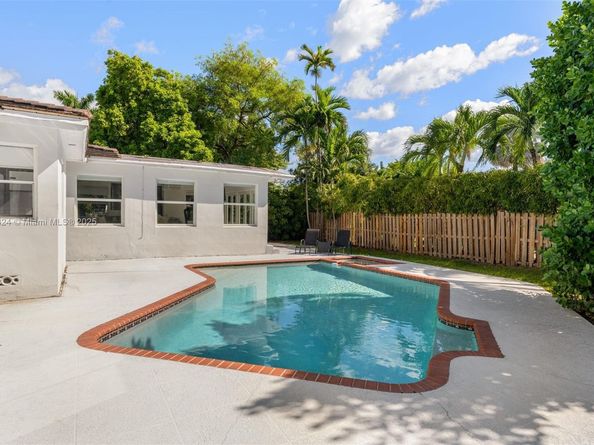 4397 N Michigan Ave, Miami Beach FL 33140