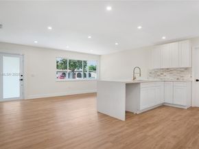 9161 NW 26th St, Sunrise FL 33322