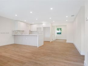 9161 NW 26th St, Sunrise FL 33322