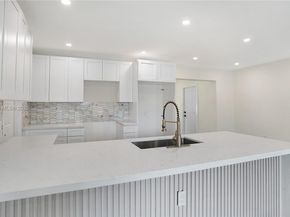 9161 NW 26th St, Sunrise FL 33322