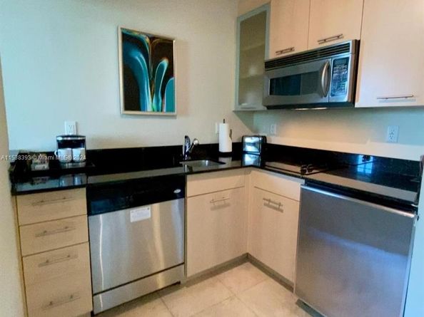 2670 E Sunrise Blvd 309, Fort Lauderdale FL 33304