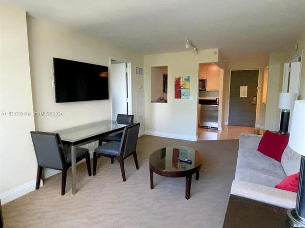 2670 E Sunrise Blvd 309, Fort Lauderdale FL 33304