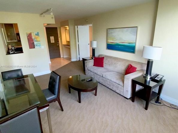 2670 E Sunrise Blvd 309, Fort Lauderdale FL 33304