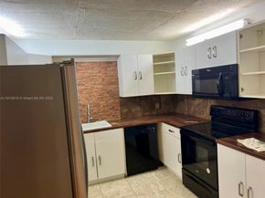 Undisclosed Address #A11912610, Weston FL 33326