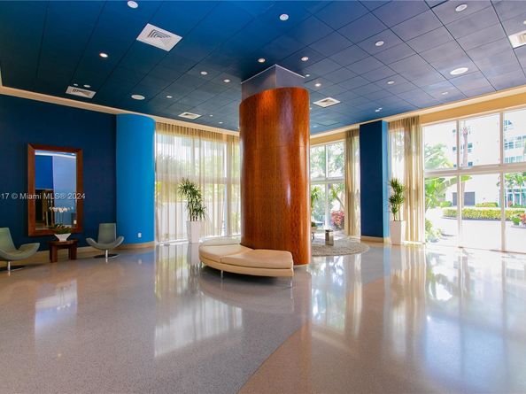 6365 Collins Ave 806, Miami Beach FL 33141