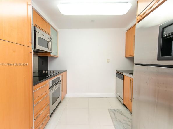 6365 Collins Ave 806, Miami Beach FL 33141
