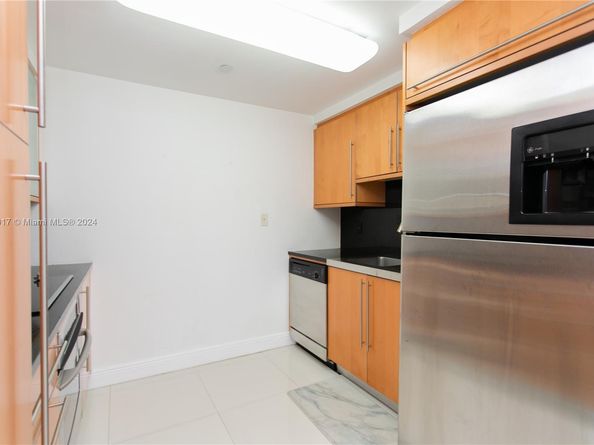 6365 Collins Ave 806, Miami Beach FL 33141