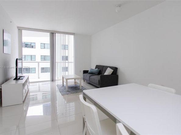 6365 Collins Ave 806, Miami Beach FL 33141