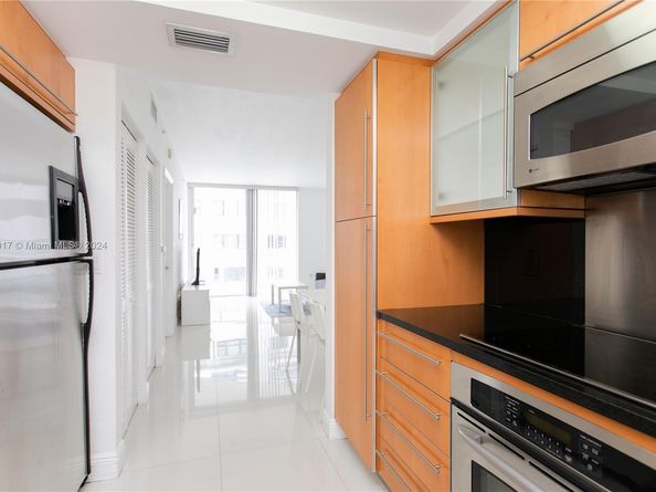 6365 Collins Ave 806, Miami Beach FL 33141