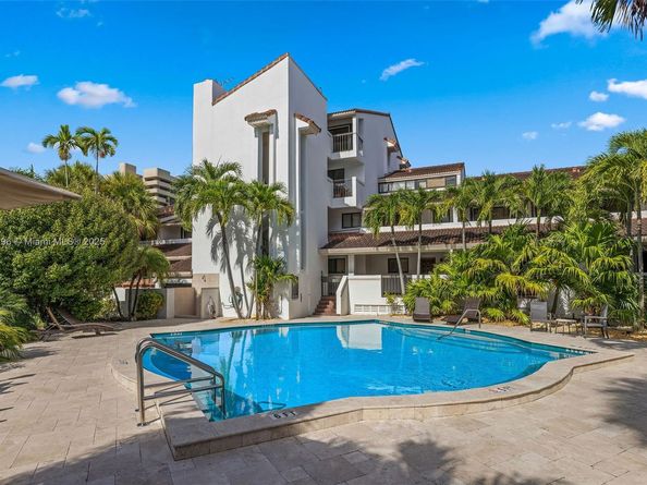 2600 Cardena St 2, Coral Gables FL 33134