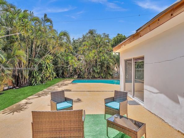 1530 N 56th Ave, Hollywood FL 33021