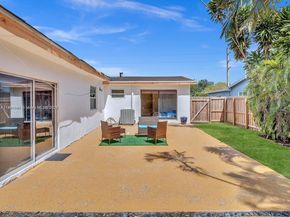 1530 N 56th Ave, Hollywood FL 33021