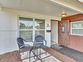 1530 N 56th Ave, Hollywood FL 33021