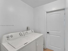 1530 N 56th Ave, Hollywood FL 33021