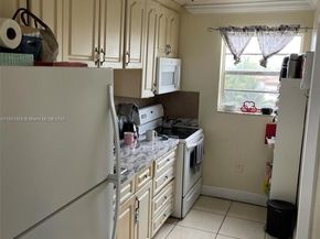 1312 NW 4th St 501, Miami FL 33125