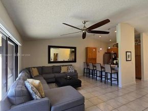 5 Rogart Cir, Boynton Beach FL 33426